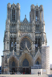 266px-Cathedral_Notre-Dame_de_Reims,_France-PerCorr