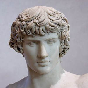 440px-antinous_ecouen_louvre_ma1082_n3