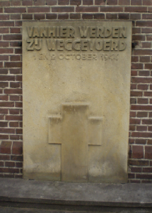 war_monument_church_putten